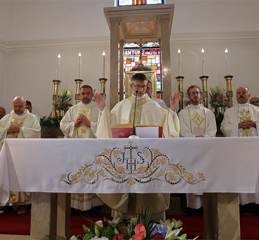 Don Tomislav Puškarić proslavio mladu misu u Dugoj Resi